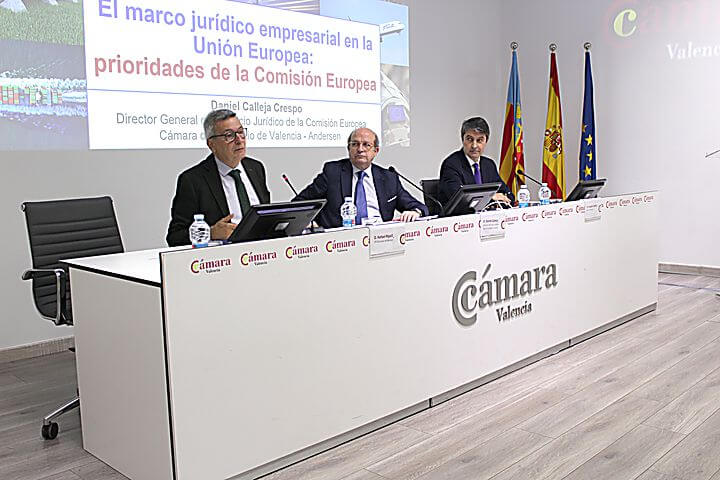 Daniel Calleja: “Hay que reforzar la colaboración entre los poderos públicos y operadores económicos para garantizar un entorno empresarial con seguridad jurídica, previsibilidad y un marco regulatorio adecuado que favorezca el crecimiento”